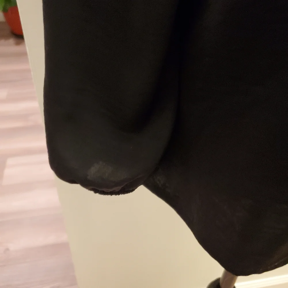 Old navy size small top - Picture 4 of 6